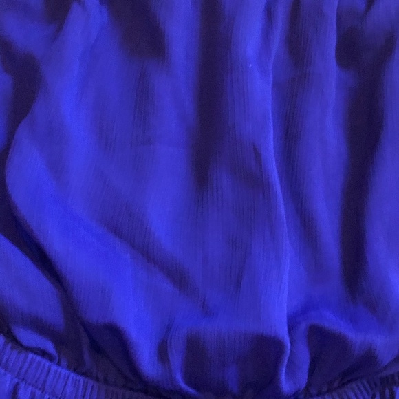 ✨NWT✨Gorgeous Dress - Picture 2 of 3